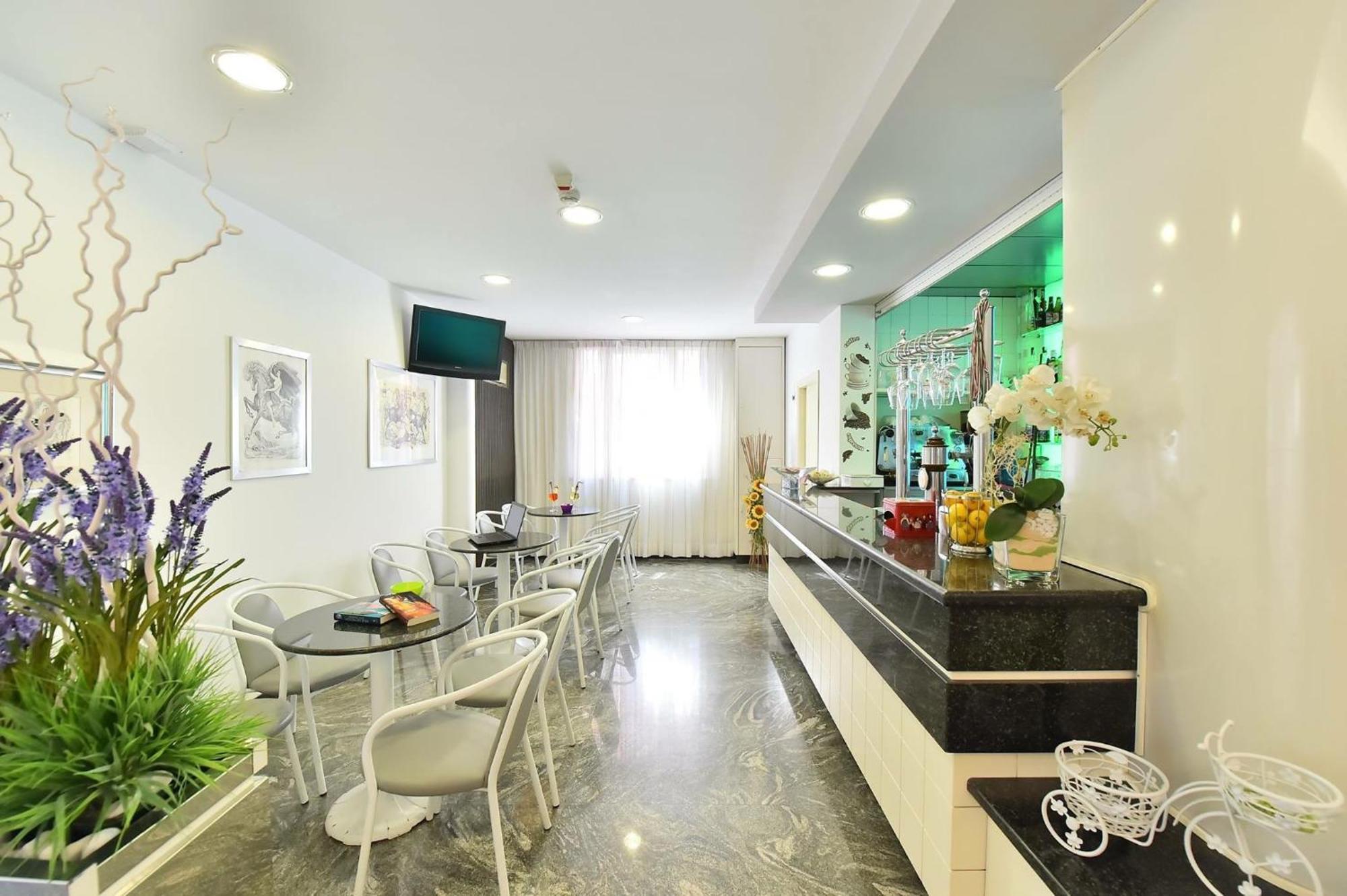 Hotel Della Motta Bellaria-Igea Marina Exterior photo