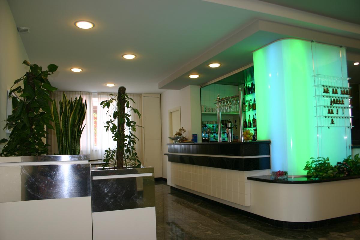 Hotel Della Motta Bellaria-Igea Marina Exterior photo