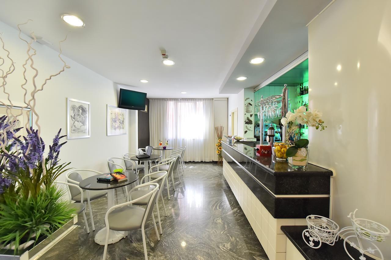 Hotel Della Motta Bellaria-Igea Marina Exterior photo